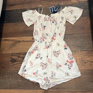 Romper-BRAND NEW​​​